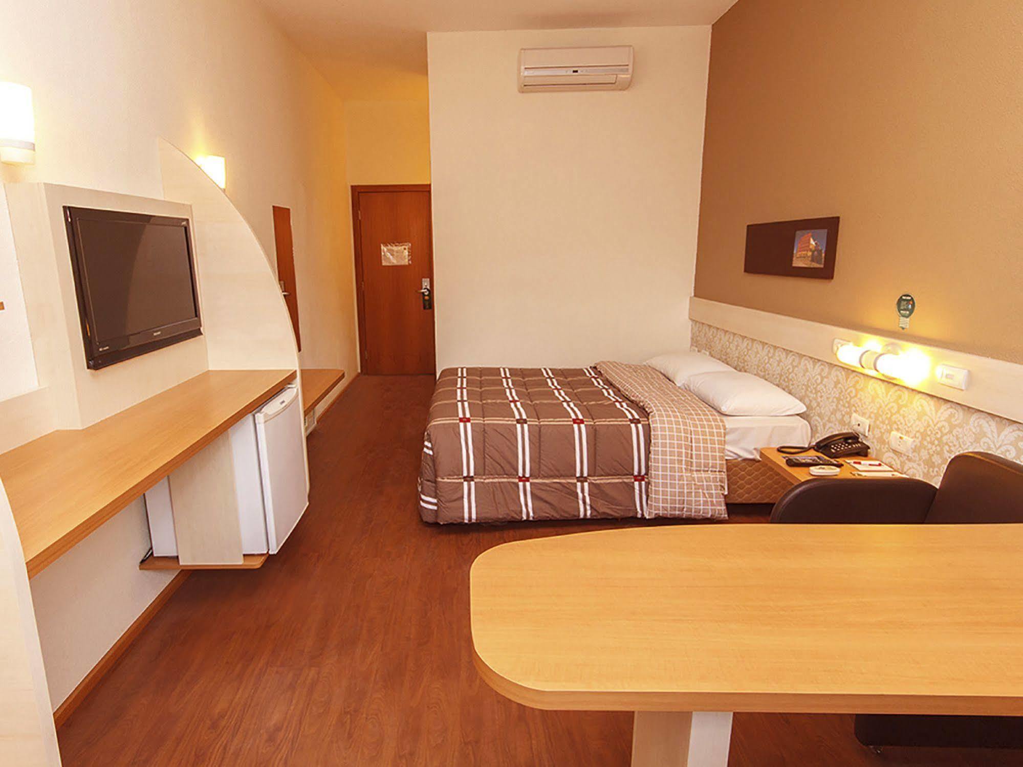 Hotel 10 Ponta Grossa Ponta Grossa  Extérieur photo